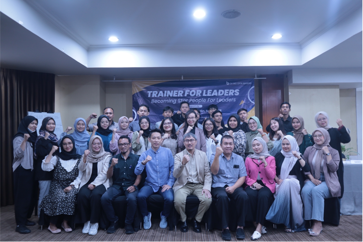 Acara Pelatihan Kepemimpinan “For Leader Becoming Star People” Sukses Digelar di Hotel Horison Bandung